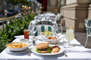 Отель Grand Hotel Wien  Вена